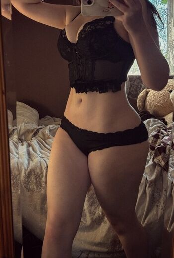 Full leaked Robyn private photo
