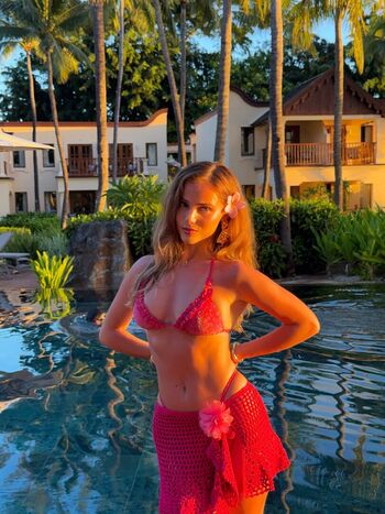Full leaked Romane bertrand private photo