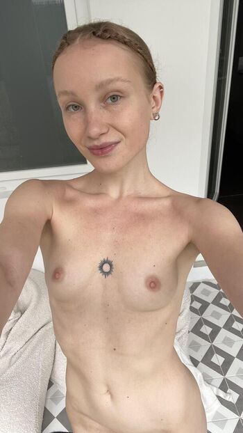 Full leaked Romanova ballet private photo