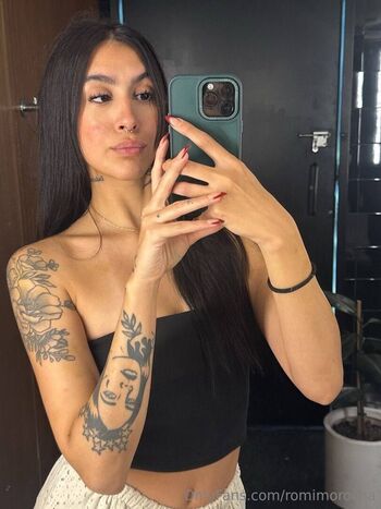 Full leaked Romimorocha private photo