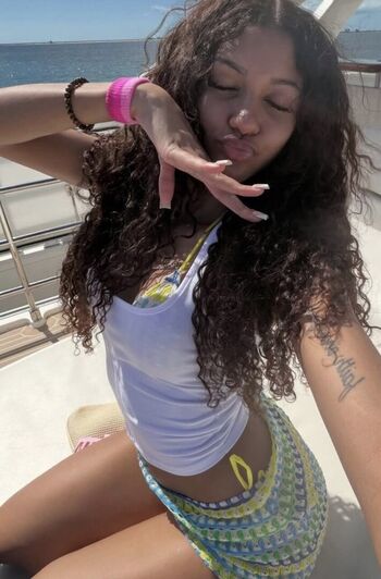 Full leaked Rominaszn private photo