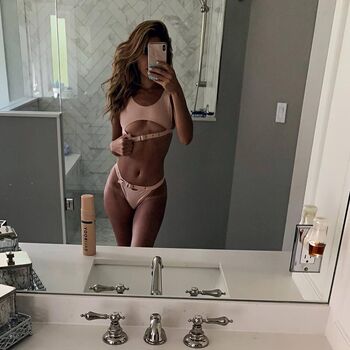 Full leaked Romitavlz page private photo