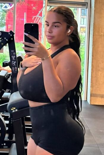 Romyisabellaa
