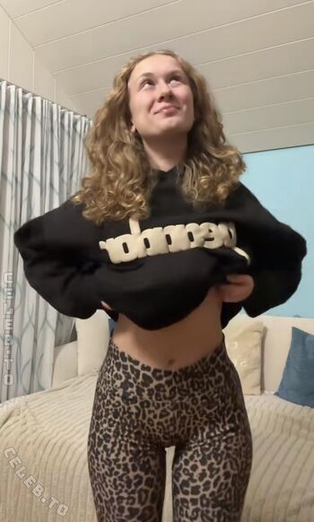 Full leaked Romysvibess page private photo