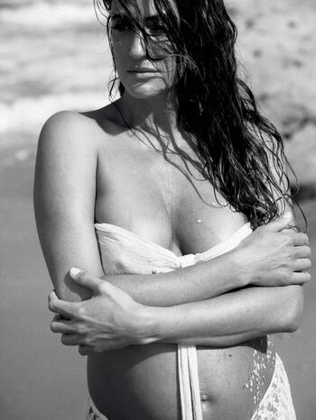 Full leaked Rona lee shimon private photo