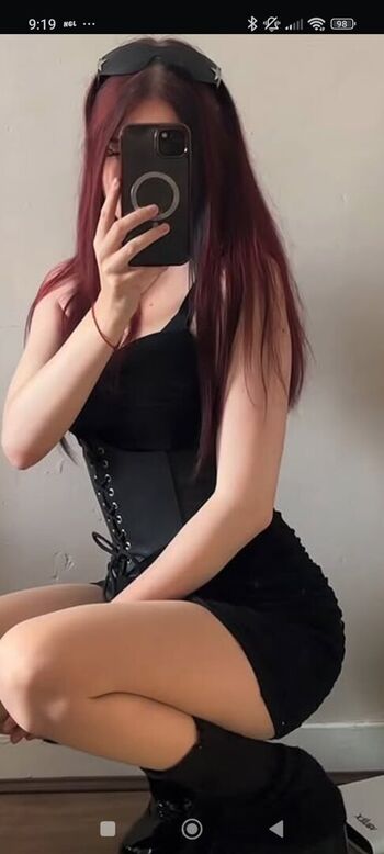 Full leaked Roniira private photo