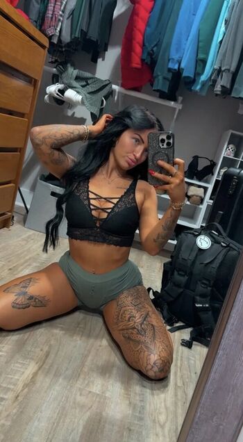 Full leaked Ronika eskins  page private photo