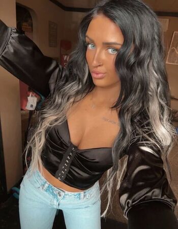 Full leaked Ronika eskins page private photo