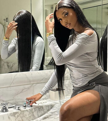 Full leaked Ronisia private photo