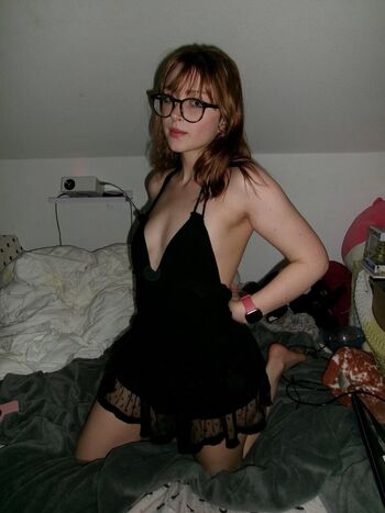 Full leaked Rookittyroo private photo