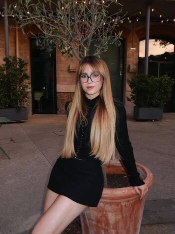 Full leaked Roro private photo