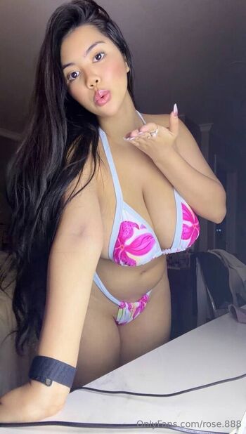Full leaked Rose private photo