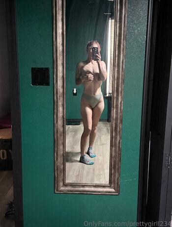 Full leaked Rose w page private photo