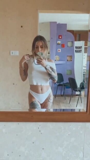 Full leaked Rosesandsarah private photo