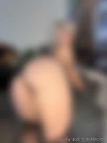Full leaked Rottenpixy page private photo