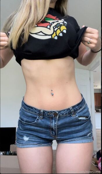 Full leaked Rowsvee private photo