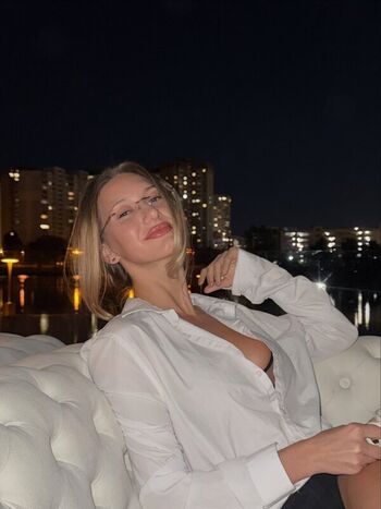 Full leaked Roxolana kushniruk private photo