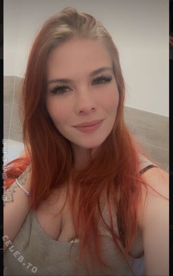 Full leaked Roxy sander private photo