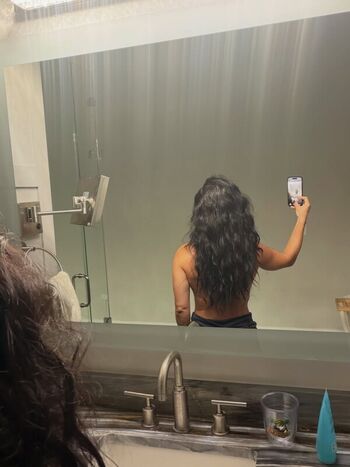 Full leaked Roxyqueflexx private photo