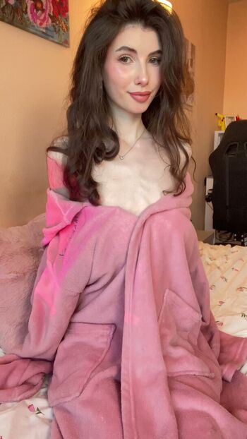 Full leaked Roxyslowburn private photo