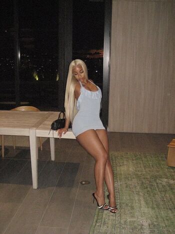 Full leaked Rubi rose page private photo