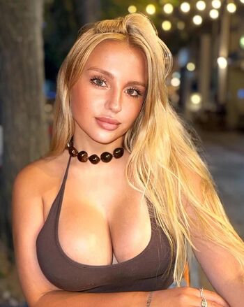 Full leaked Rubiakat private photo