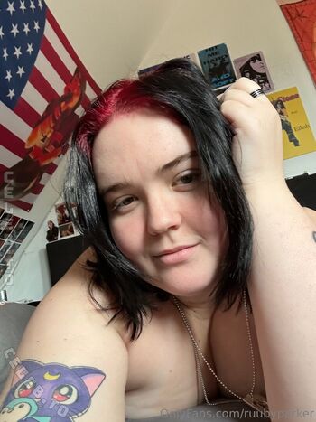 Full leaked Ruby parker private photo