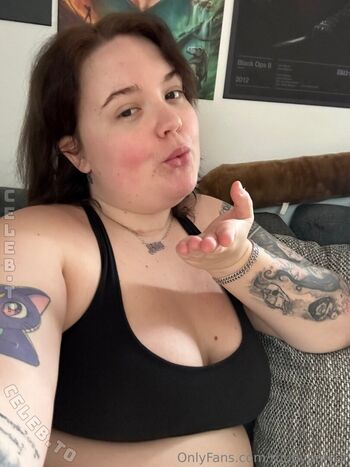 Full leaked Ruby parker private photo