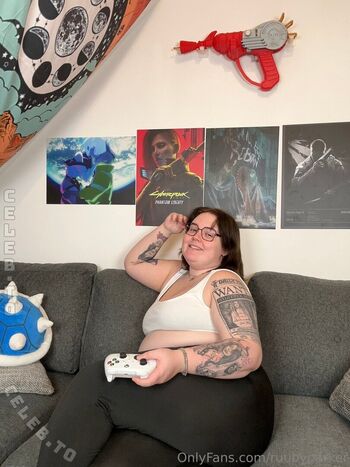 Full leaked Ruby parker private photo