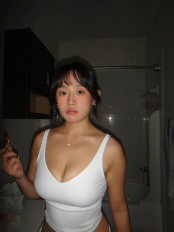 Full leaked Rubyzhu page private photo