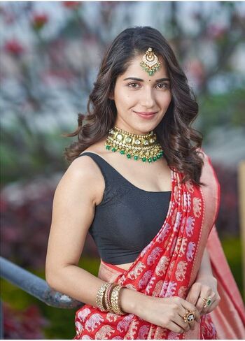 Full leaked Ruhani sharma private photo