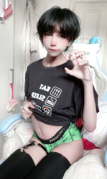 Full leaked Ruruchuu page private photo