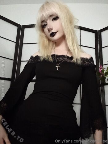 Full leaked Rynkerbelle page private photo