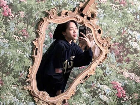 Full leaked Ryujin page private photo