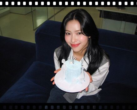 Full leaked Ryujin page private photo