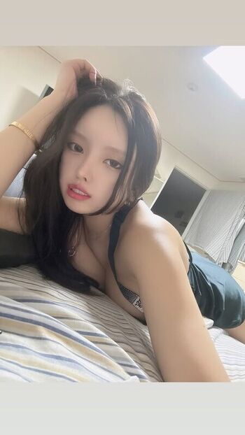 Full leaked S jungvely private photo