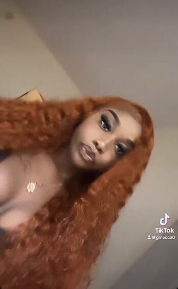 Full leaked Sxy bubbles private photo