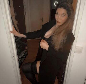 Full leaked Sabrinaeki private photo
