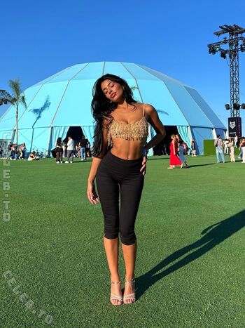 Full leaked Sabrine khan private photo