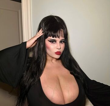 Full leaked Sadesgrave private photo