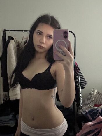 Full leaked Sadgirlfetish private photo