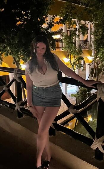 Full leaked Sadie private photo