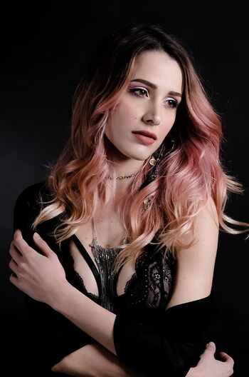 Full leaked Sadie gray private photo