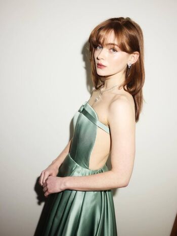 Full leaked Sadie sink page private photo