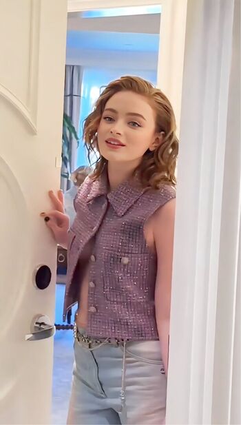 Full leaked Sadie sink private photo