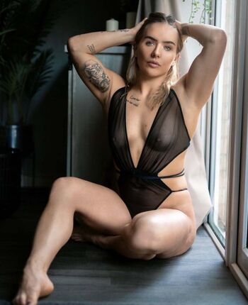Full leaked Sadiegibbs private photo