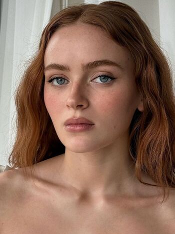 Full leaked Sadiesink private photo