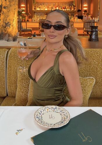 Full leaked Saffron barker private photo