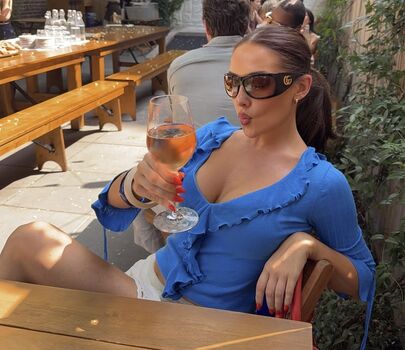 Full leaked Saffron barker page private photo