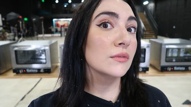 Full leaked Safiya nygaard private photo
